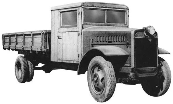 Camion Toyota KC con un faro 1942