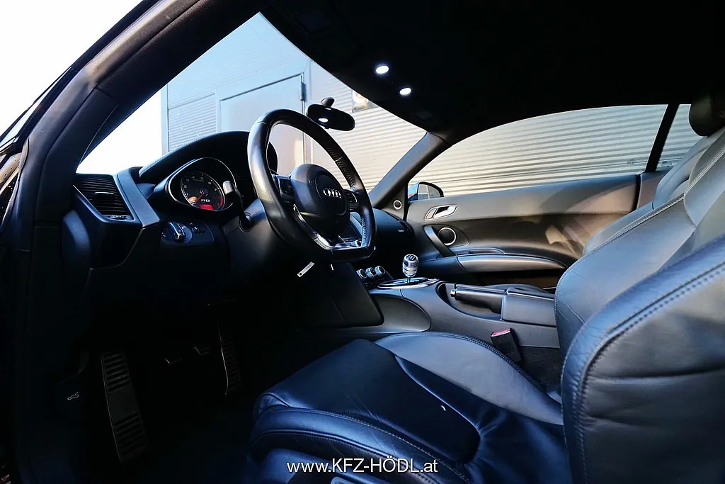 Audi R8 Coupé 4,2 quattro Image 10