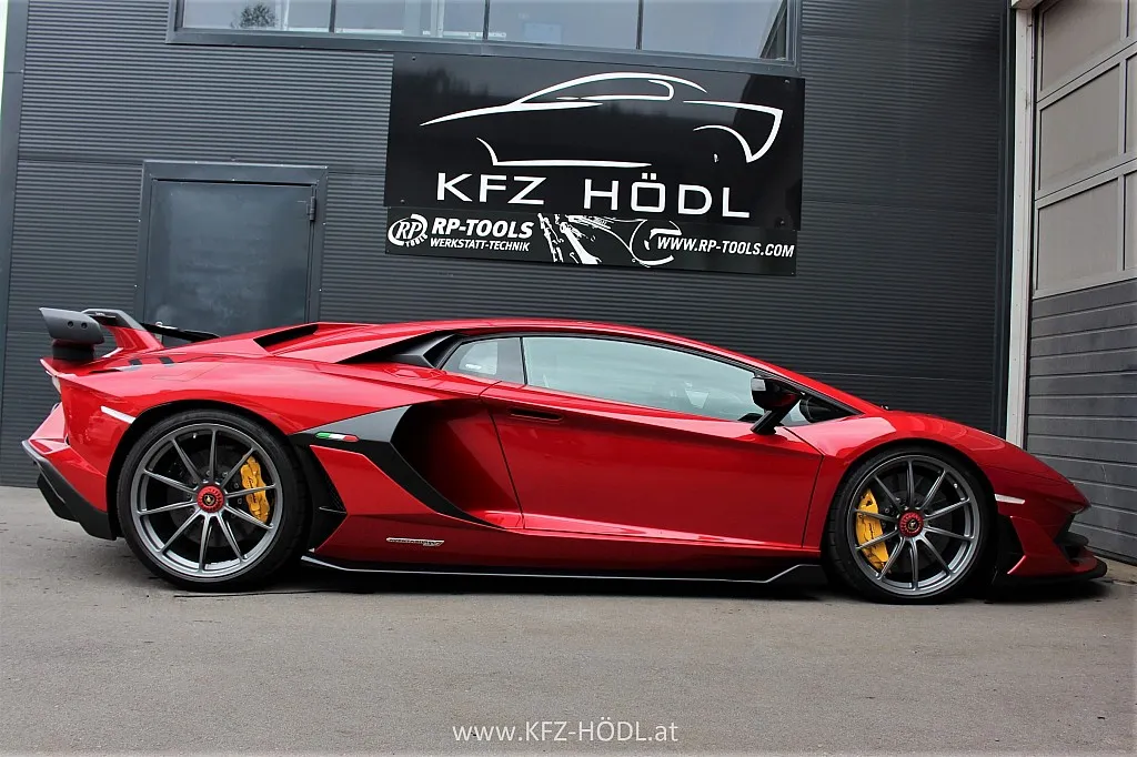 Lamborghini Aventador SVJ LP770-4 Image 9