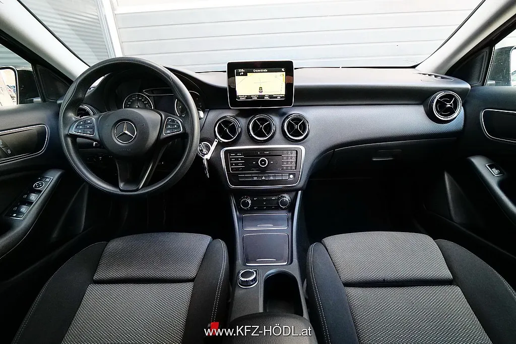 Mercedes-Benz A 180 d Aut. Image 9