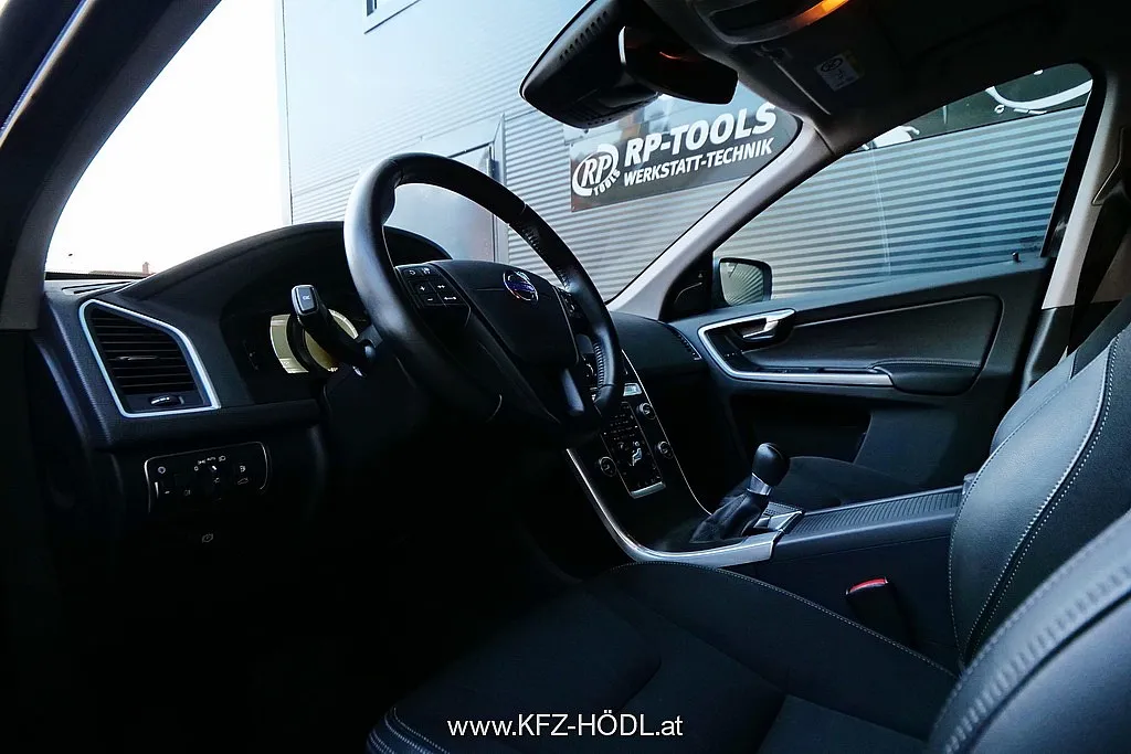 Volvo XC60 D4 Kinetic AWD Image 9