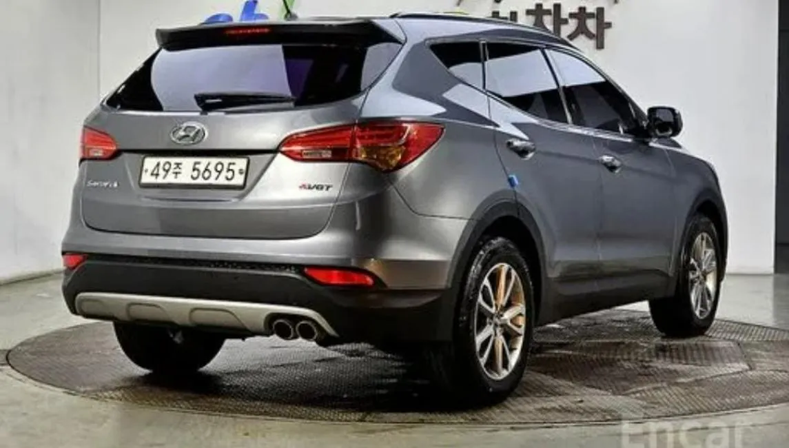Hyundai Santa Fe  Image 15