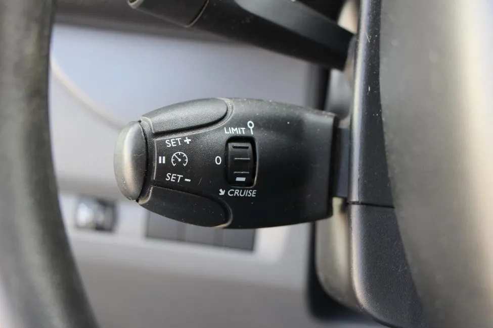 Citroen Jumpy 2.0 Hdi EU6 Airco 6 Places. Garantie Image 9