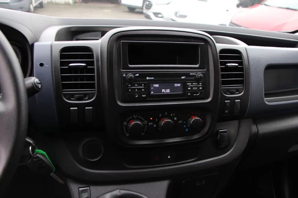 Opel Vivaro 1.6 Cdti Airco EU6 Warranty Image 9