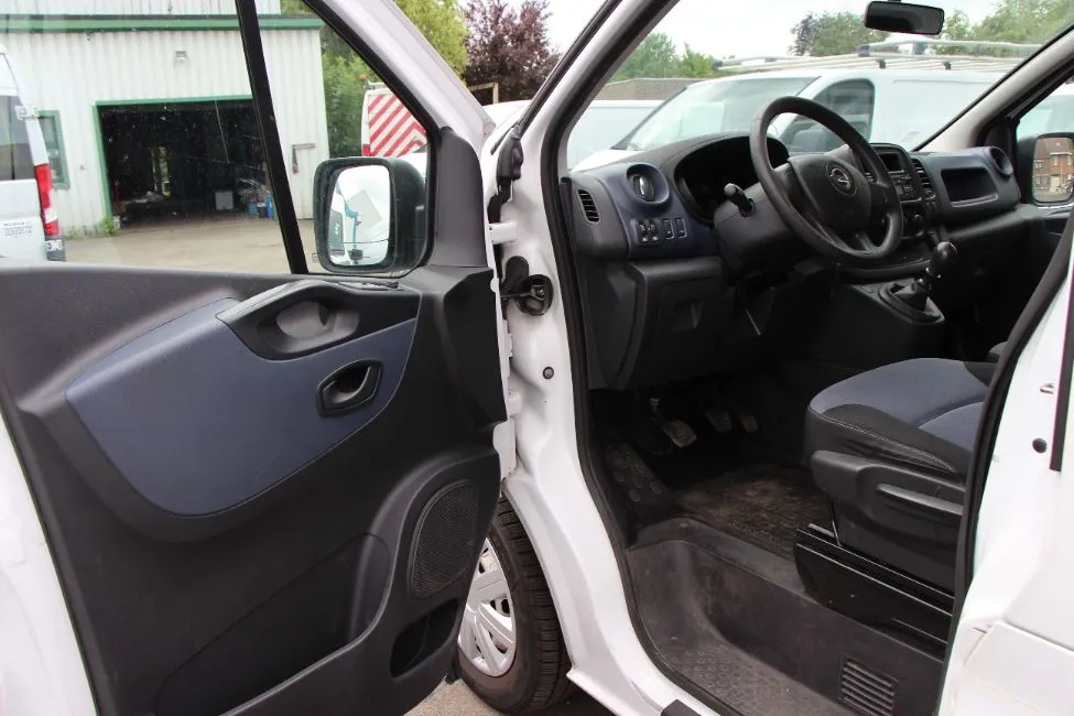 Opel Vivaro 1.6 Cdti Airco EU6 Warranty Image 7