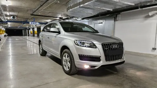 Audi Q7 