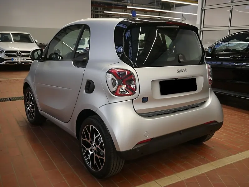 Smart Fortwo EQ =Exclusive= Carbon/Panorama Гаранция Image 2