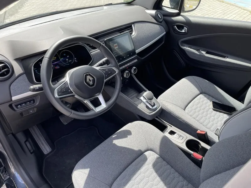 Renault Zoe 52kWh Image 4