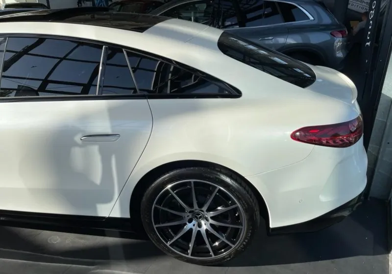 Mercedes-Benz EQS 450+ AMG-line Image 4