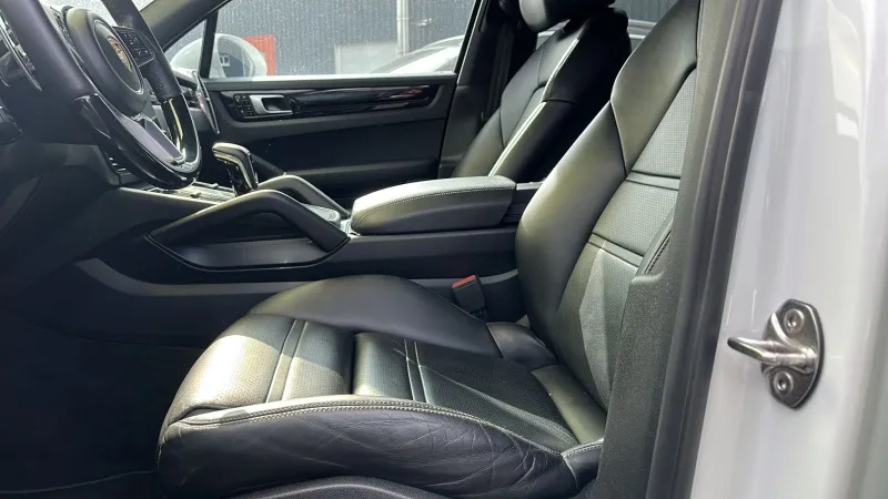 Porsche Cayenne S 2.9 V6 Image 6