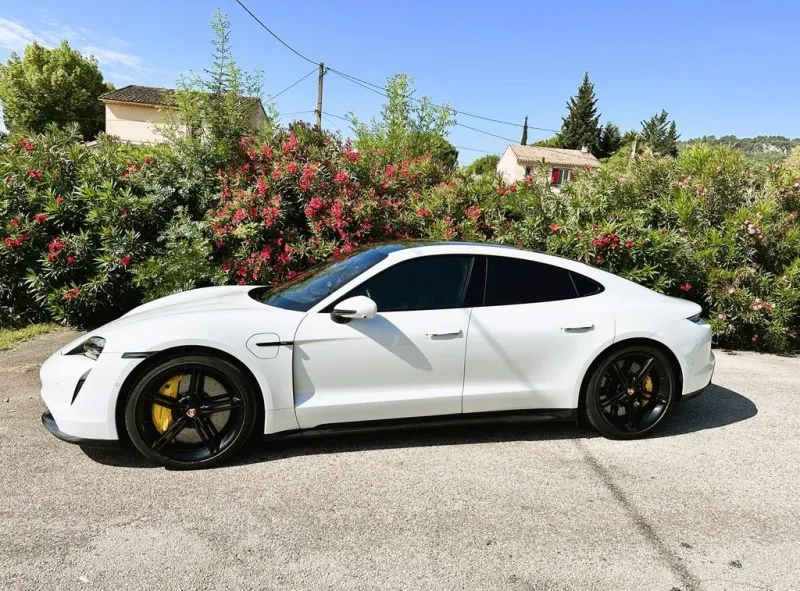 Porsche Taycan Turbo S 93.4 kWh Image 3