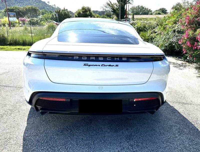 Porsche Taycan Turbo S 93.4 kWh Image 5