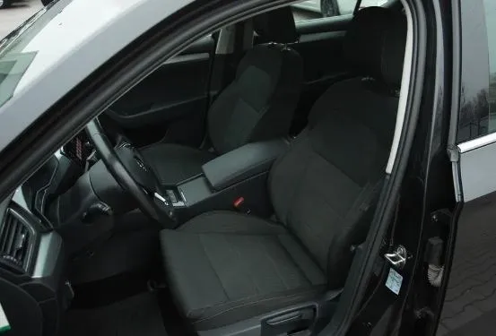 Skoda Superb 2.0TDI 4x4 Image 7