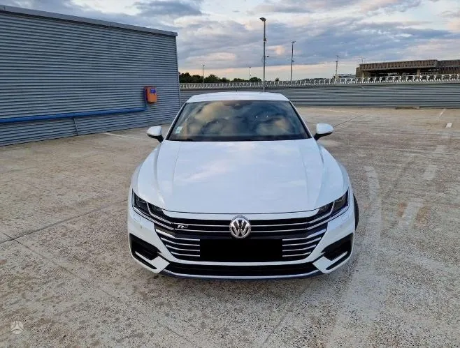 Volkswagen Arteon 2.0TDI R-Line Image 3
