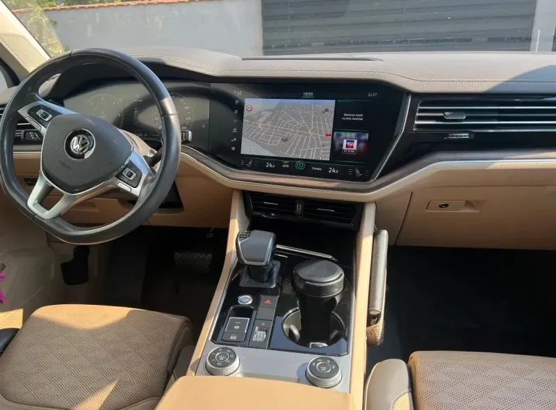Volkswagen Touareg 4Motion Atmosphere Image 5