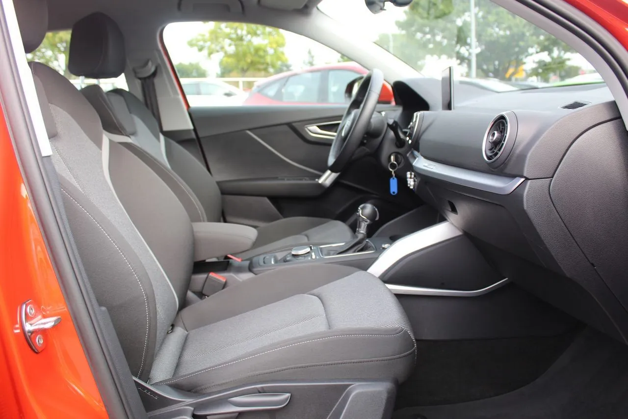 Audi Q2 1.6 TDI S-tronic Sport...  Image 9