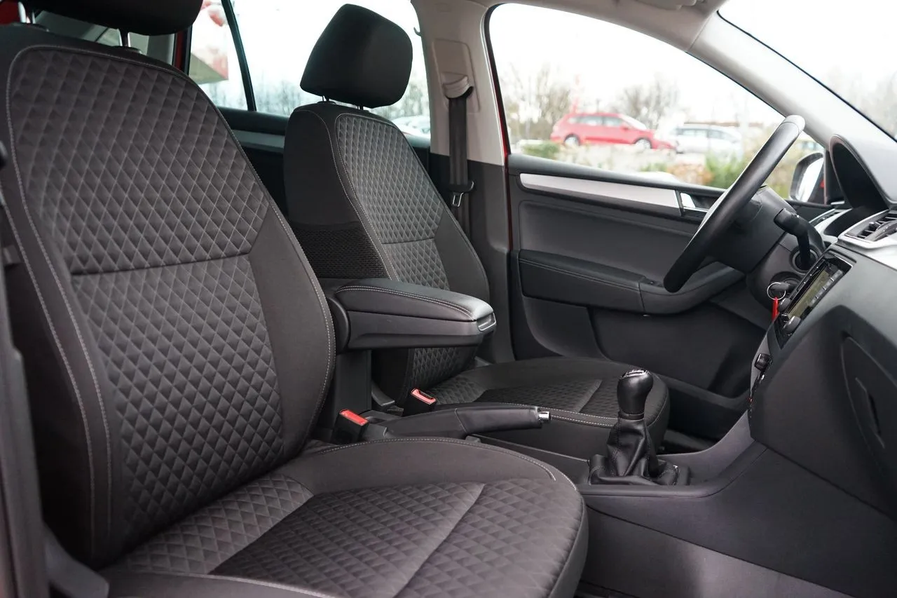 Skoda Rapid Spaceback 1.0 TSI Drive...  Image 9