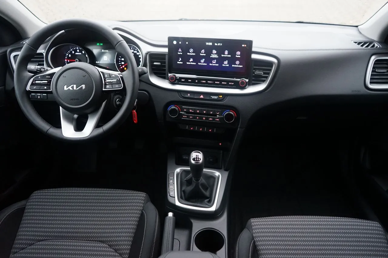 Kia Ceed SW 1.5 T-GDI FL...  Image 9