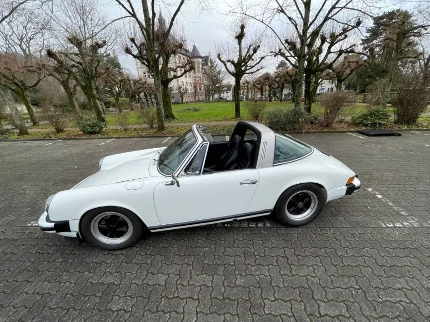 Porsche 911 Targa Image 3