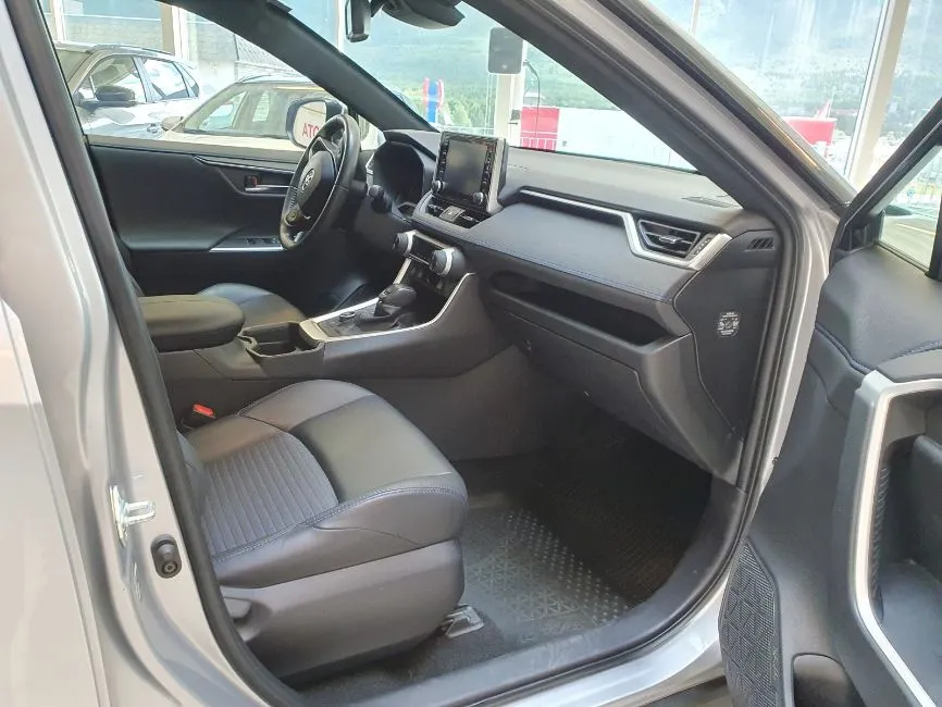 Toyota RAV 4 4 2.5 Hybrid 4x4 Advance Plus Image 6
