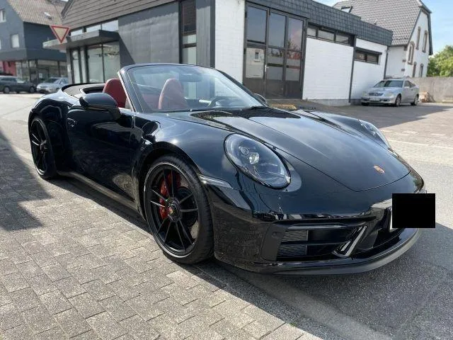 PORSCHE 911  Image 2