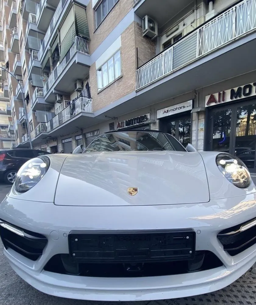 PORSCHE 911  Image 4