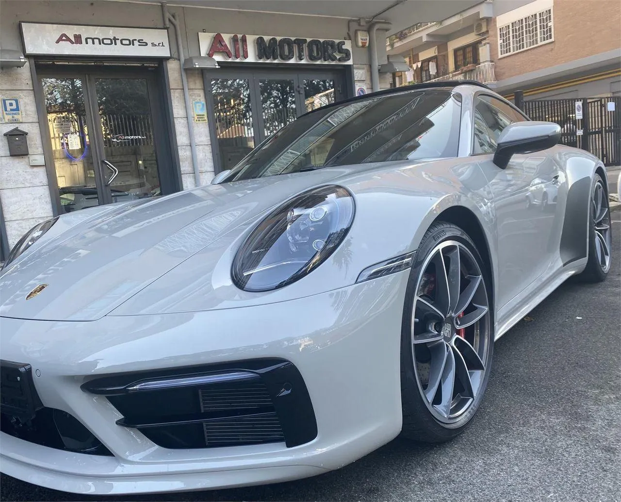 PORSCHE 911  Image 6