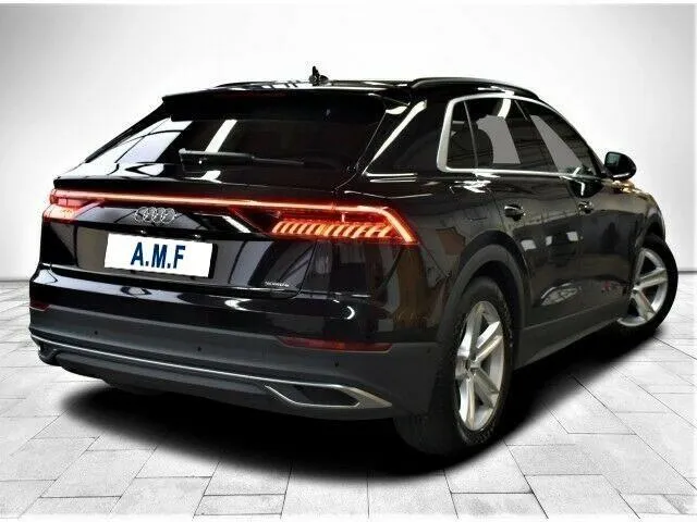 AUDI Q8  Image 2