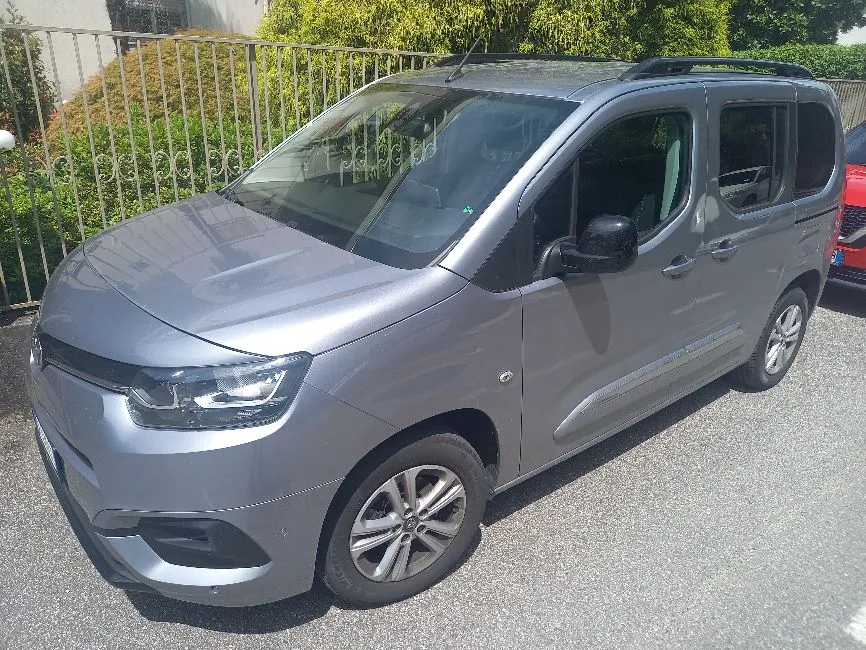 Toyota Proace City Verso Image 1