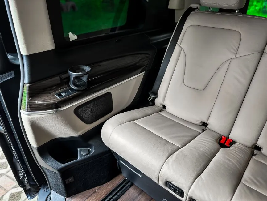 Mercedes-Benz V 300 Marco Polo Image 16