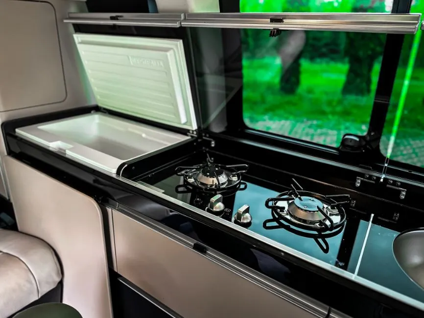 Mercedes-Benz V 300 Marco Polo Image 21