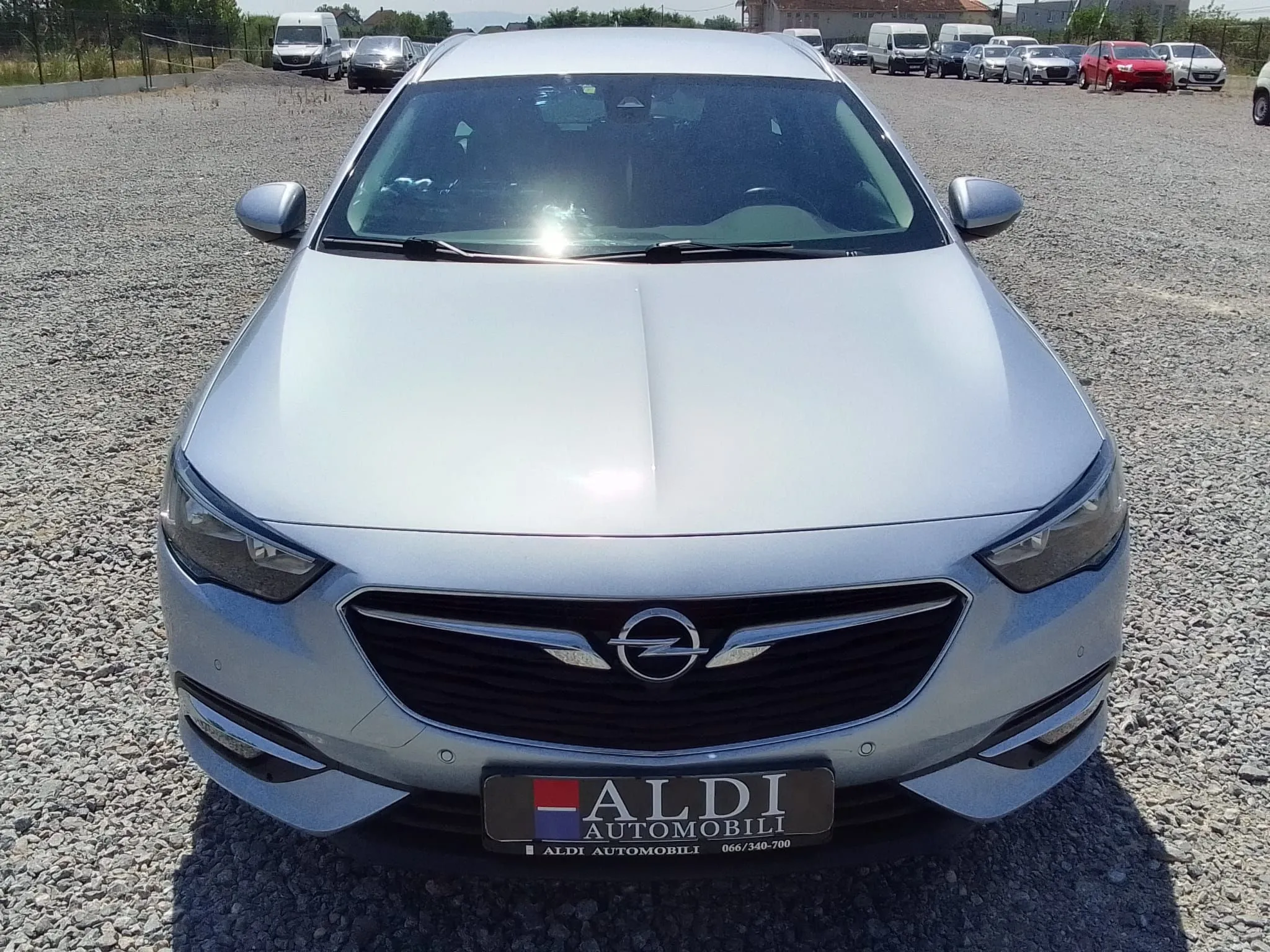 Opel Insignia 1.6cdti/Innovtion Image 2