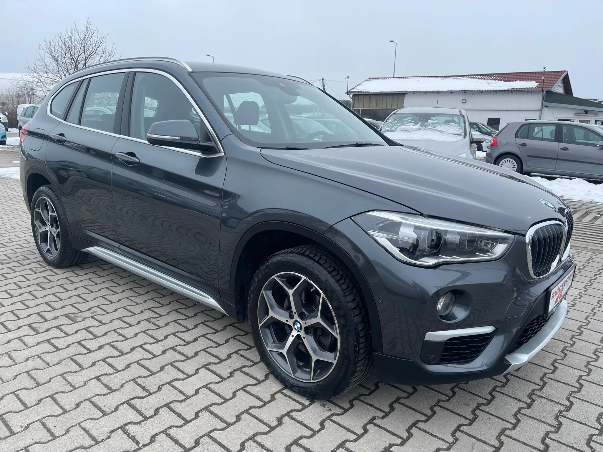BMW X1 SDRIVE18i GRADIRAN Image 2