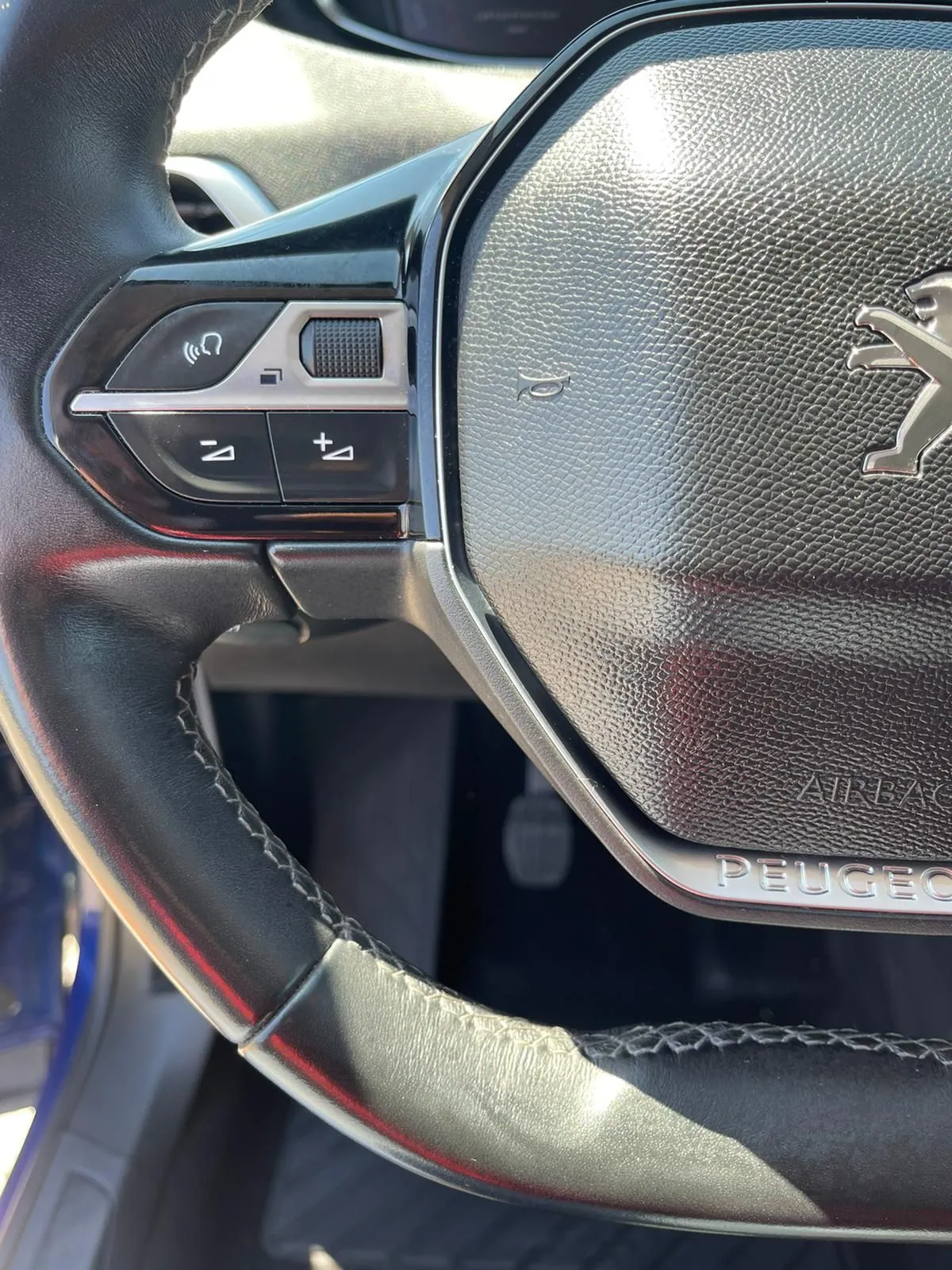 Peugeot 3008 1.5 HDI GRADIRAN Image 7