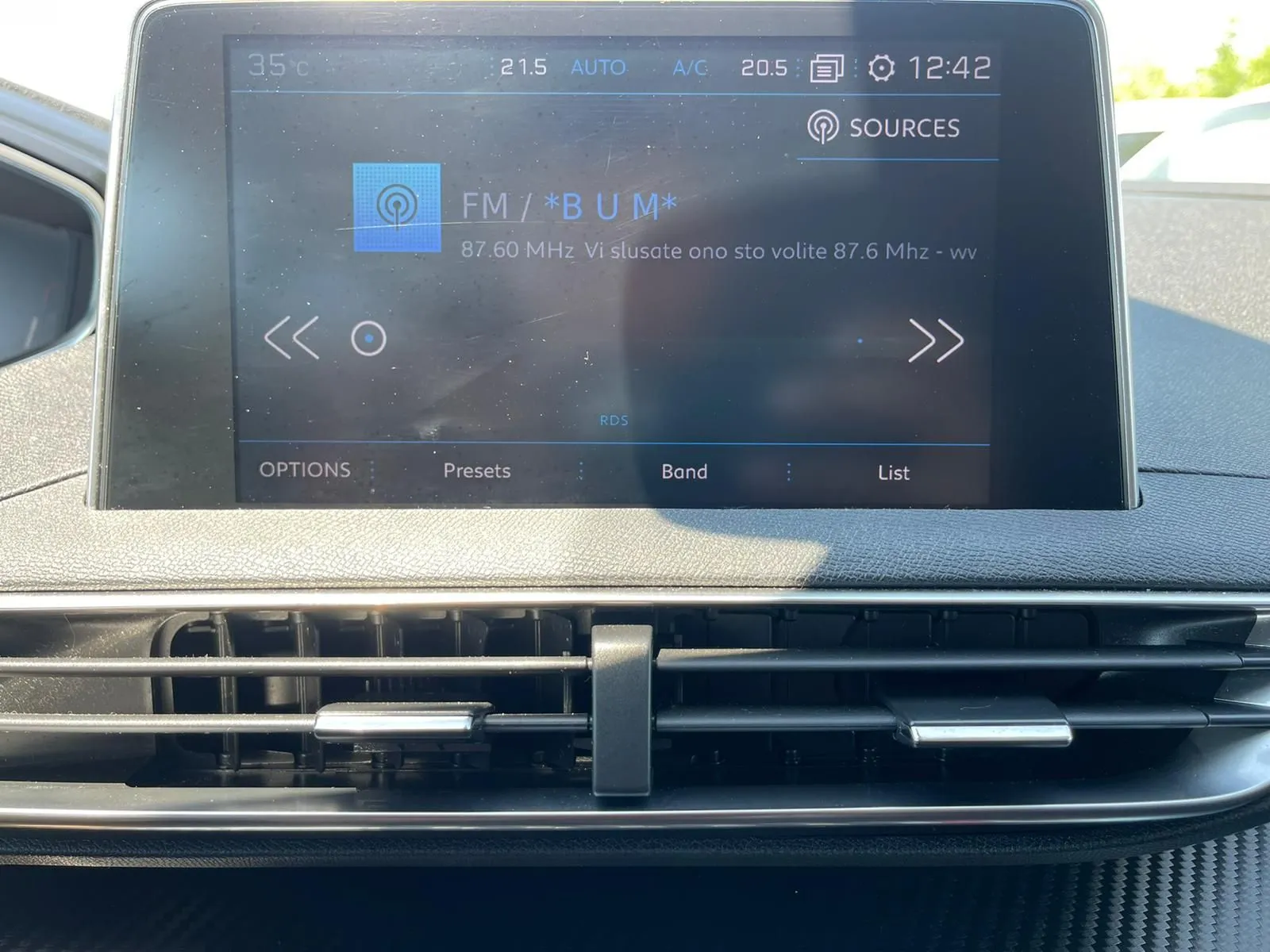 Peugeot 3008 1.5 HDI GRADIRAN Image 9