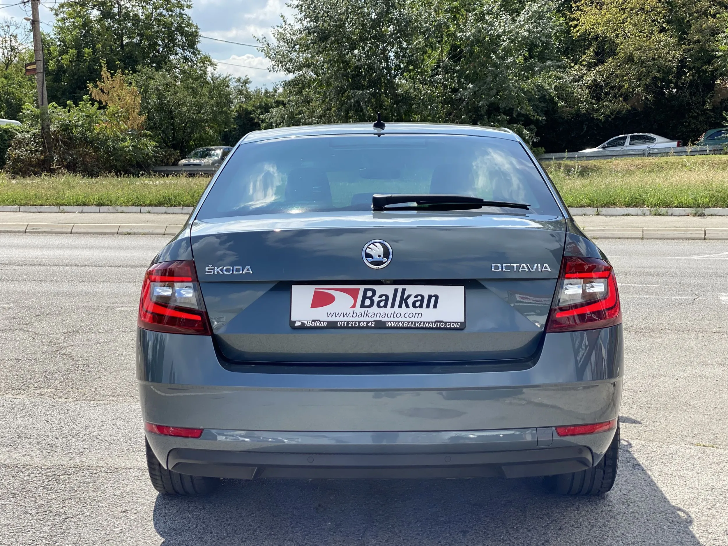 Škoda Octavia 2.0 TDI/XEN/KAM/DSG Image 6
