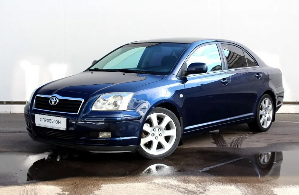 Toyota Avensis  Image 1