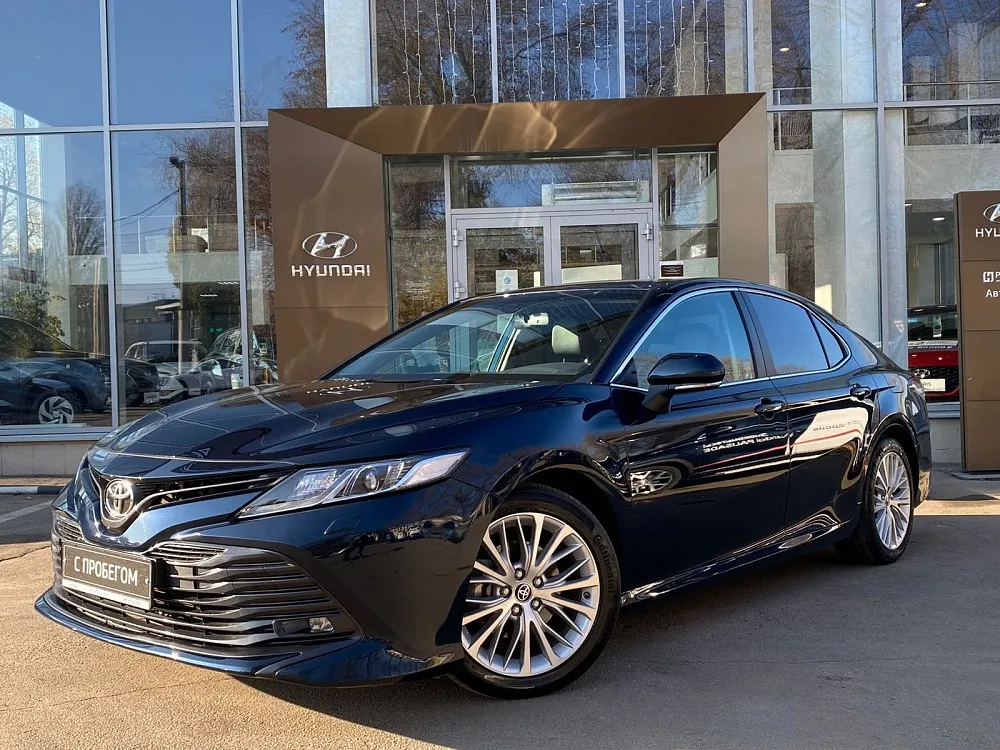 Toyota Camry  Image 1