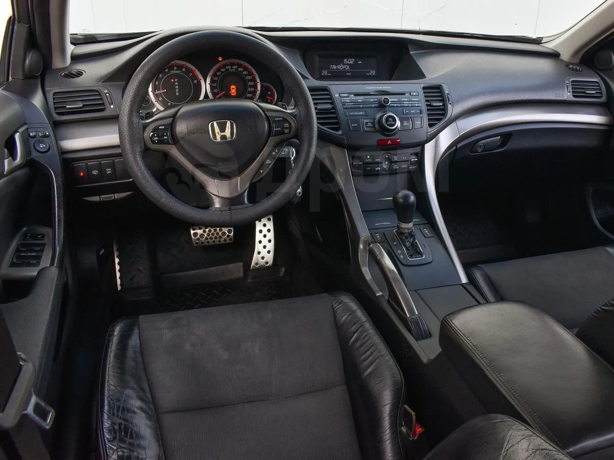 Honda Accord  Image 1