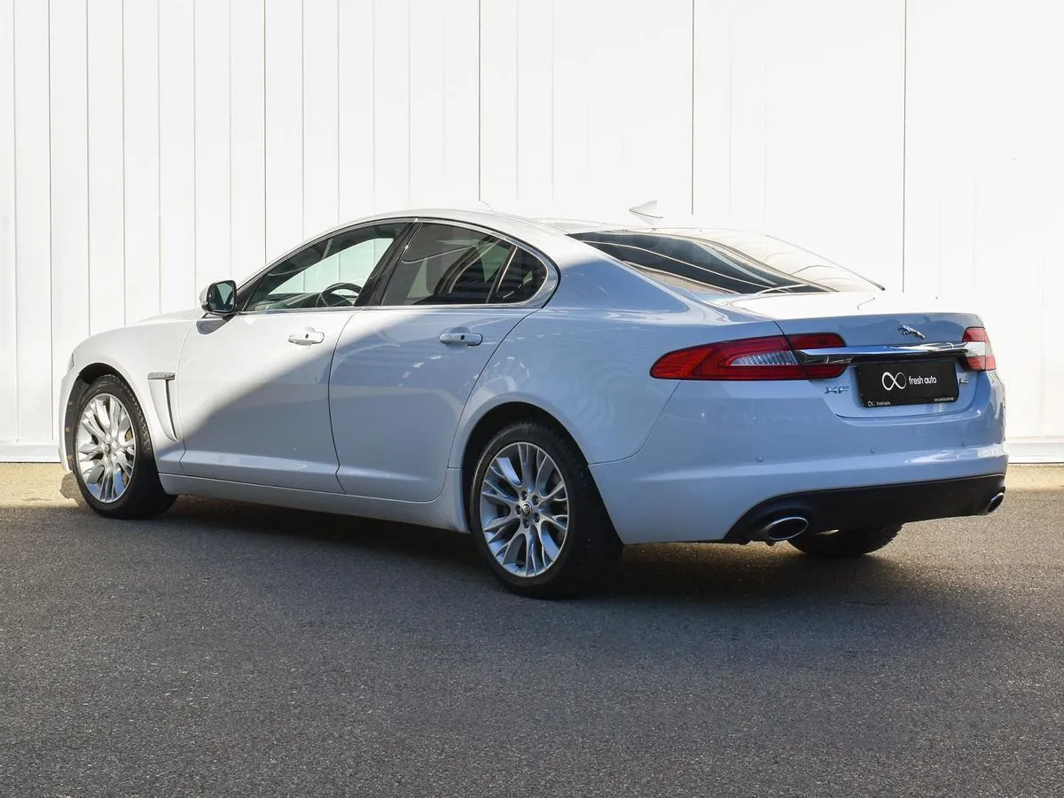 Jaguar XF  Image 6