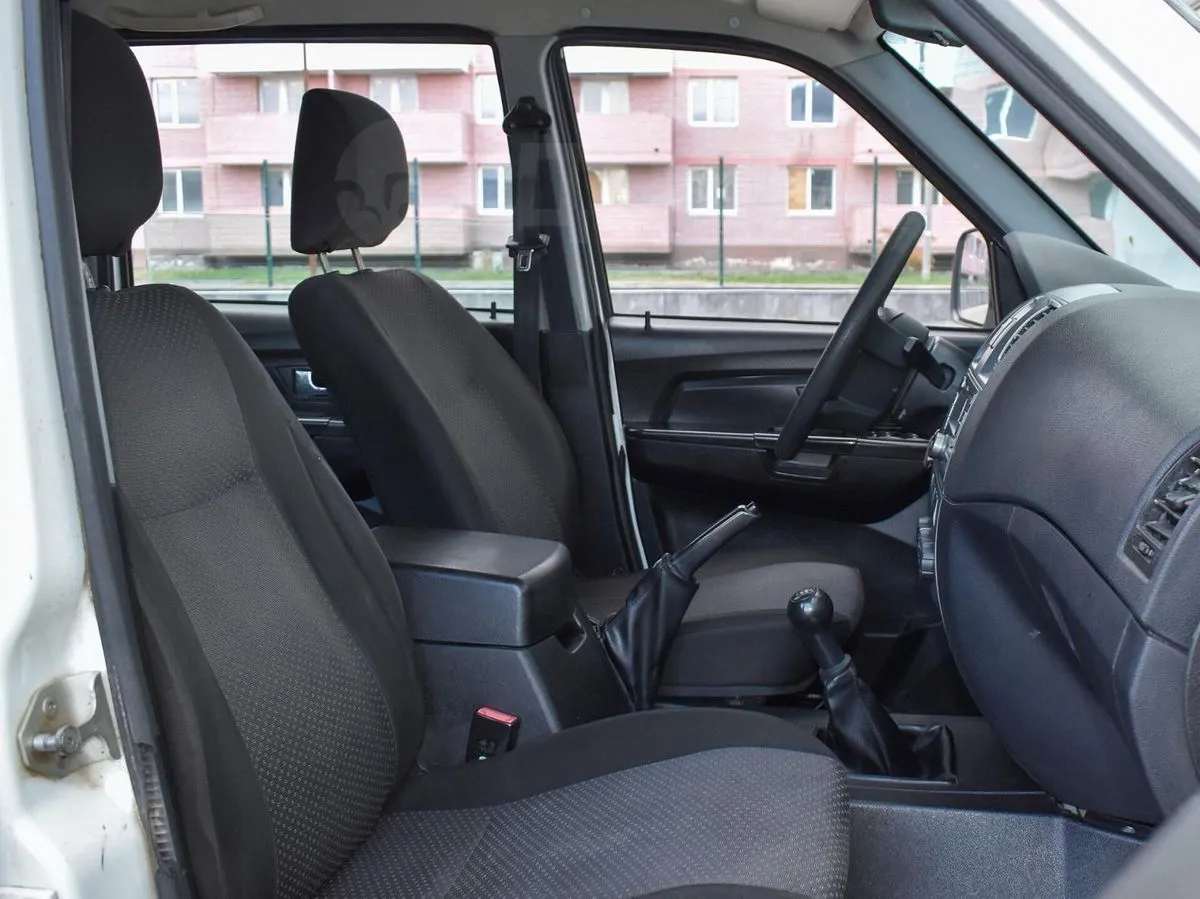 УАЗ Патриот  Image 9