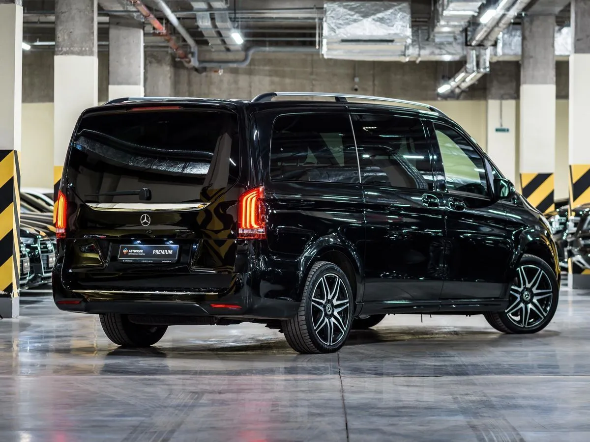 Mercedes-Benz V-Class  Image 3