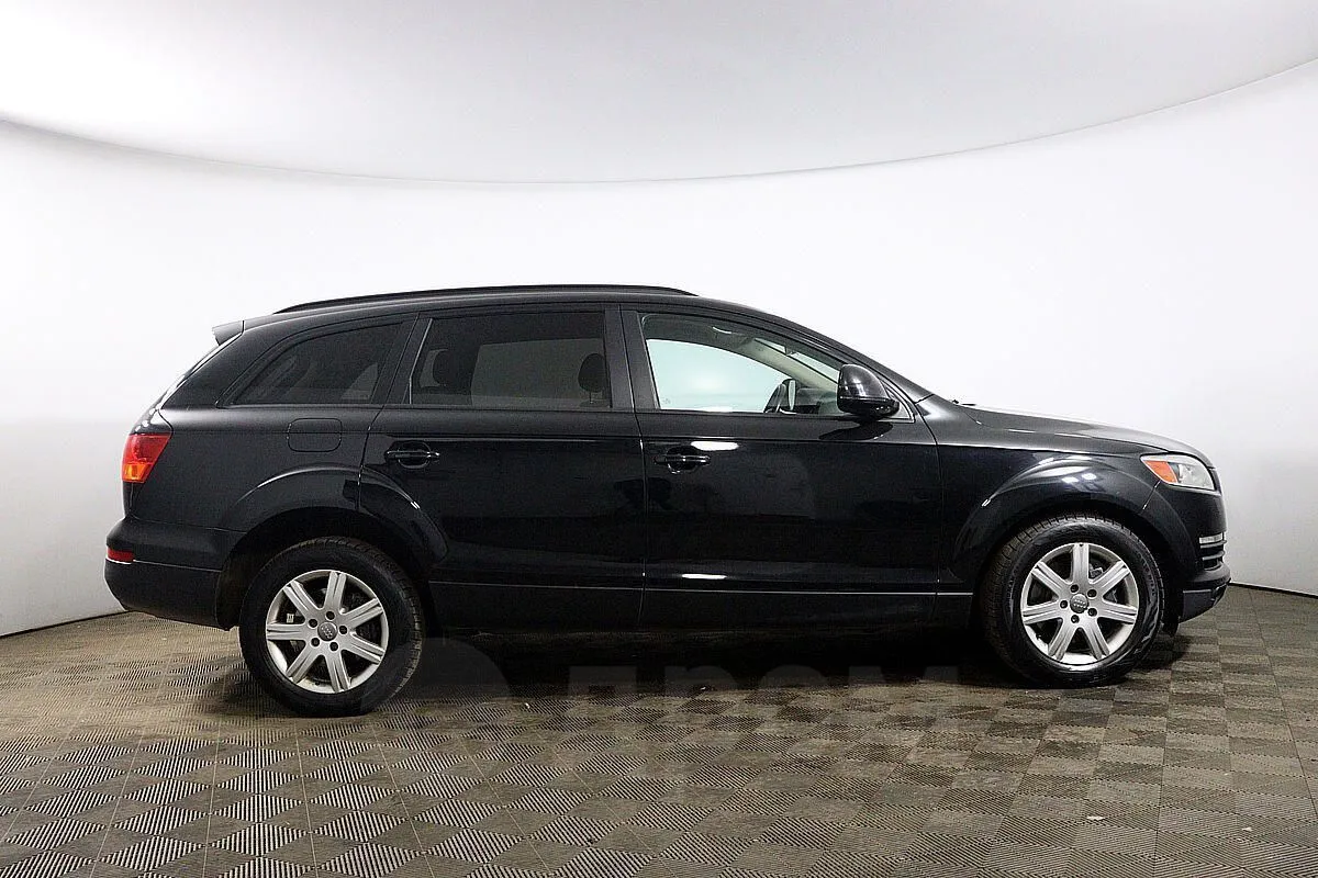 Audi Q7  Image 4