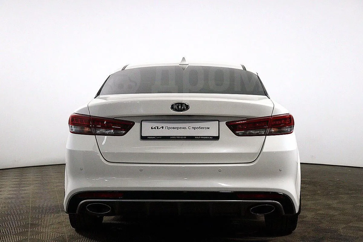 Kia Optima  Image 6