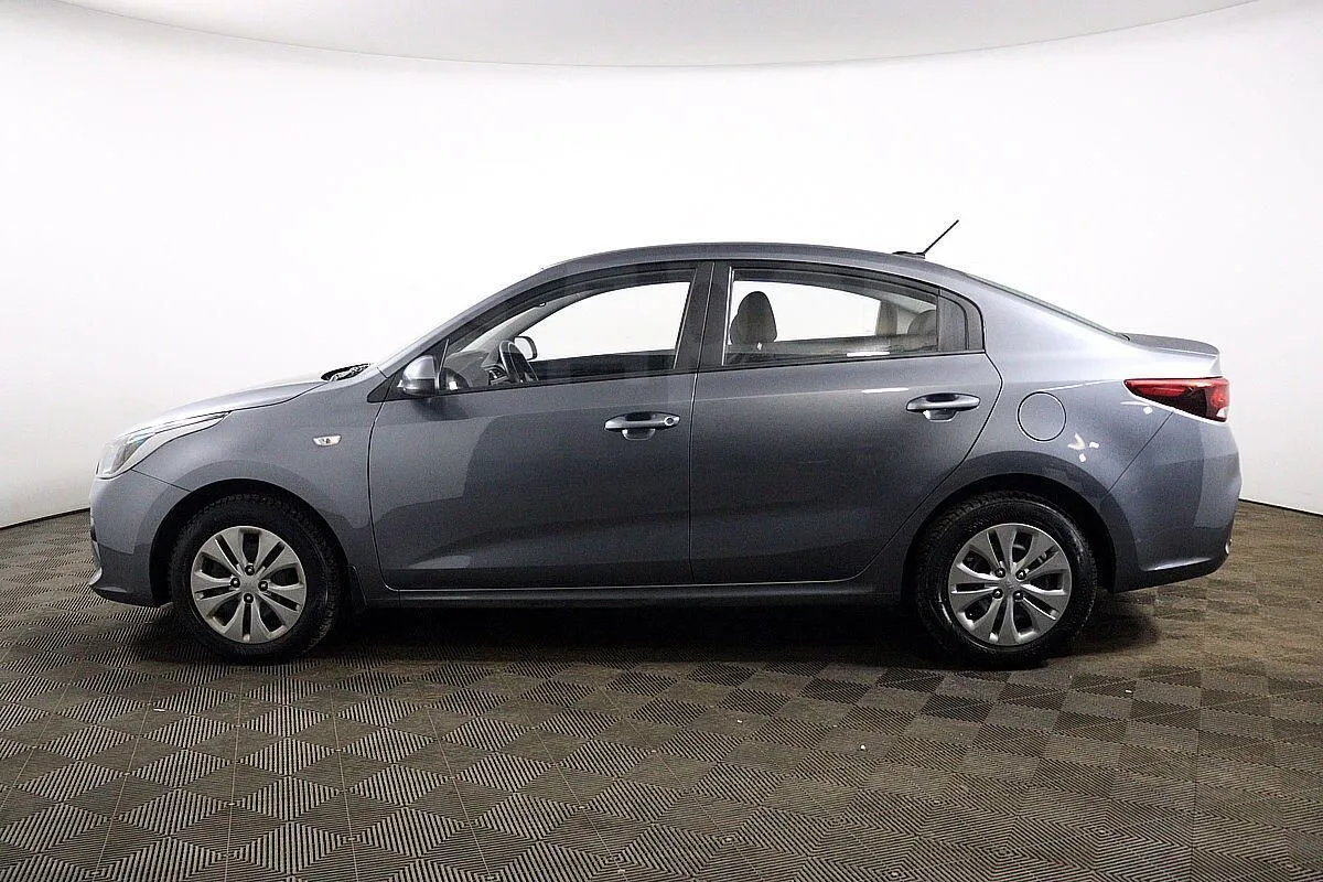 Kia Rio  Image 8
