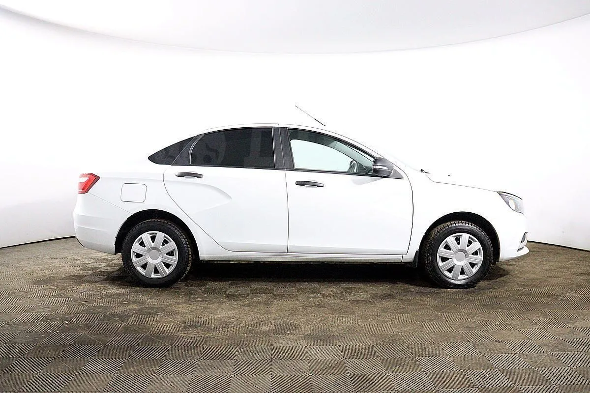 Лада Веста  Image 4