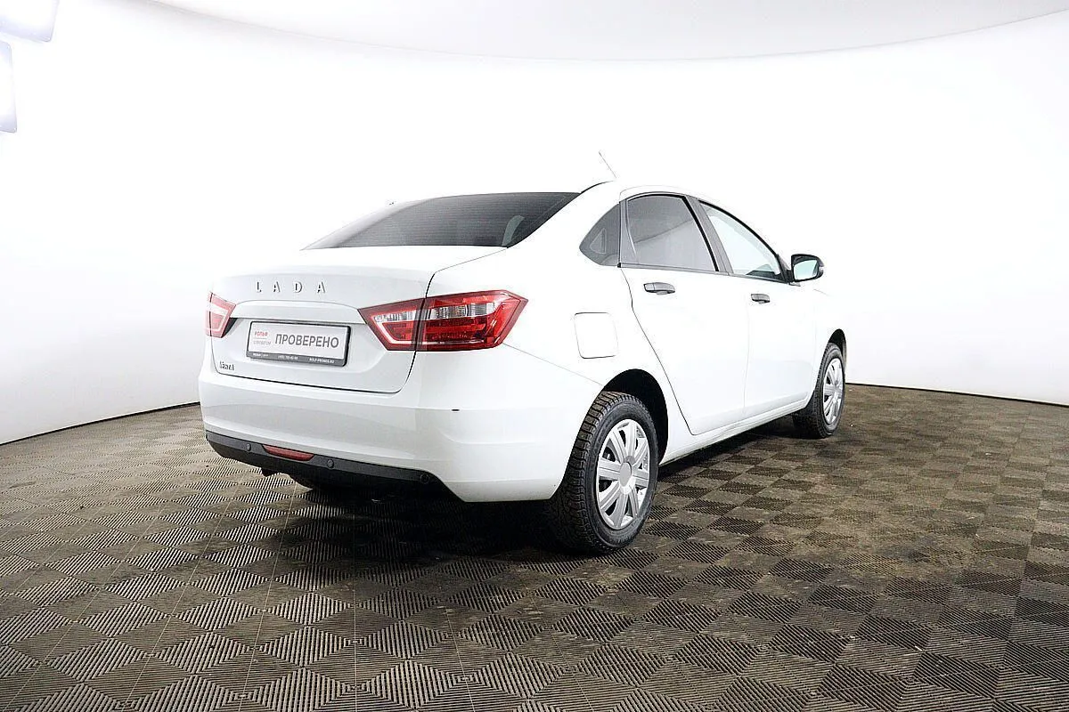 Лада Веста  Image 5
