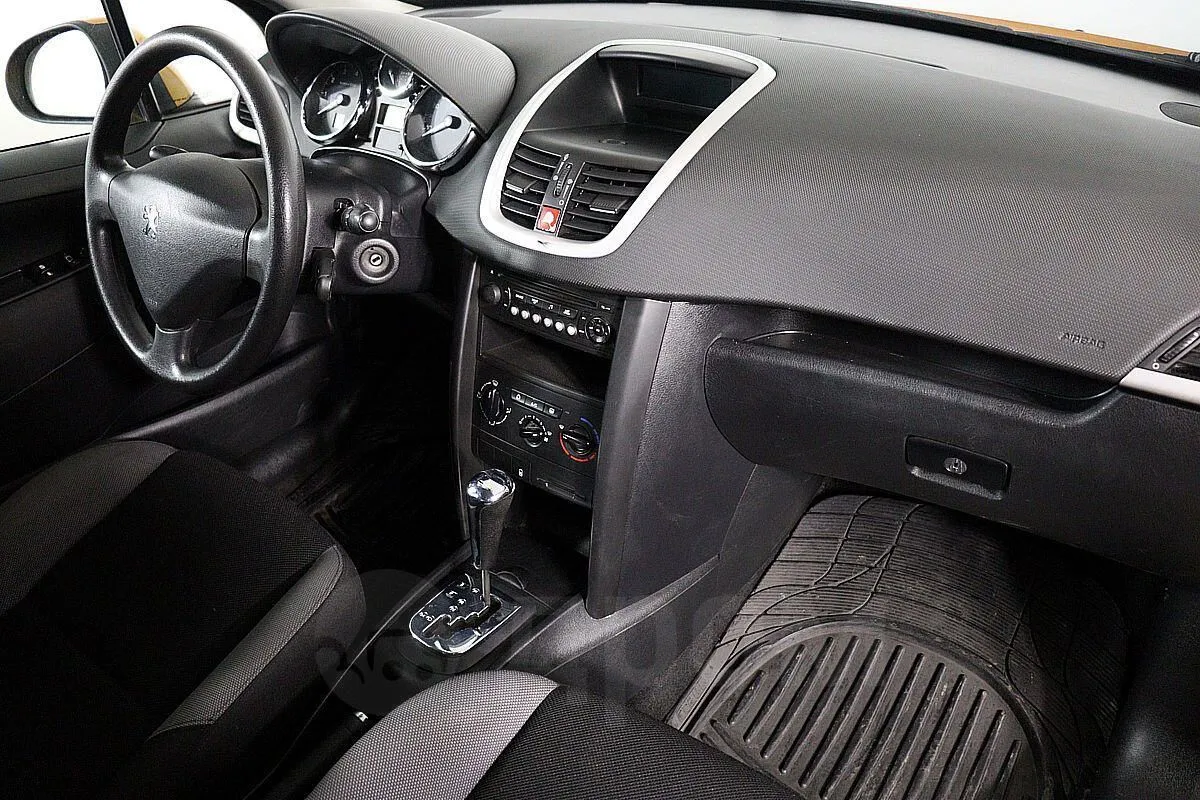 Peugeot 207  Image 10