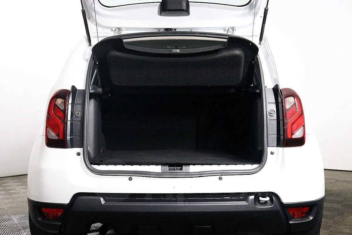 Renault Duster  Image 9