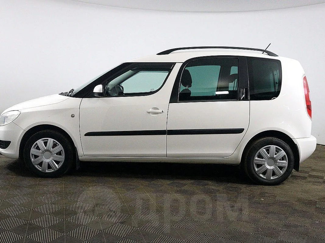 Skoda Roomster 1.6 MT Ambition Image 9